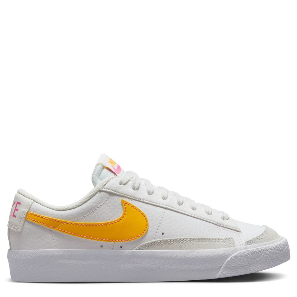 Blazer Low '77 (Big Kid)