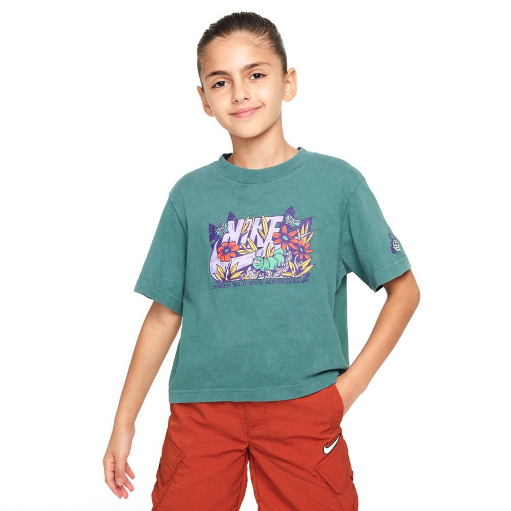 Sportswear T-Shirt (Big Kid)