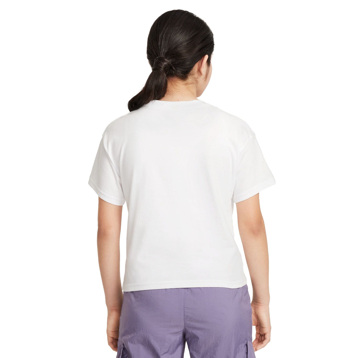 Sportswear Essential T-Shirt (Big Kid)