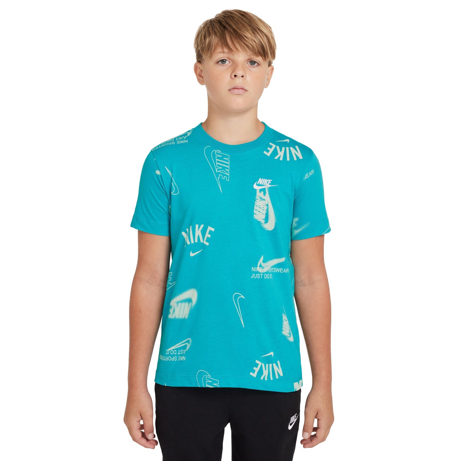 Sportswear T-Shirt (Big Kid)